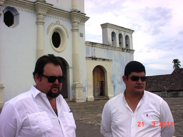 Alcalde Eulogio Mejia (izq.), con el lic. Camilo Bermudez